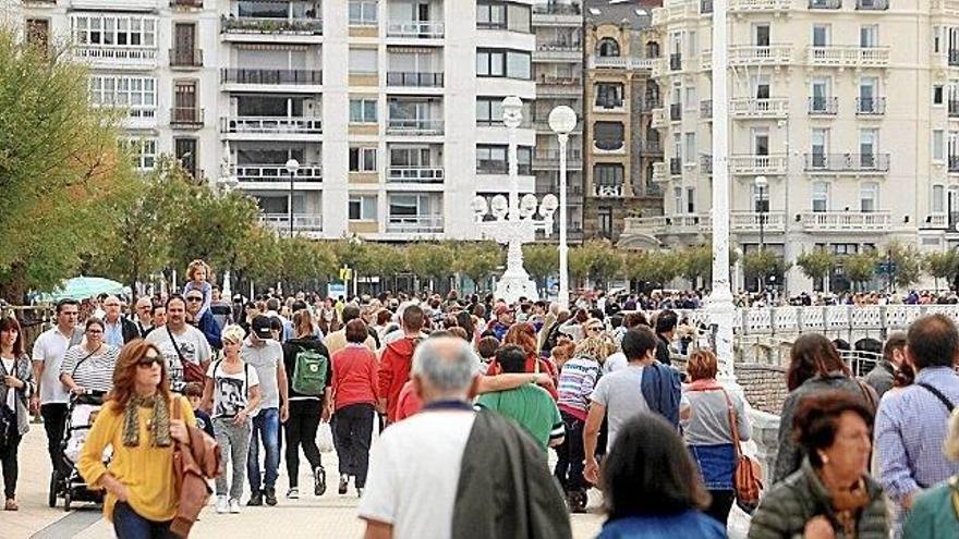 Donostia cierra 2015 con otro récord de turistas y casi 1,2 millones de pernoctaciones