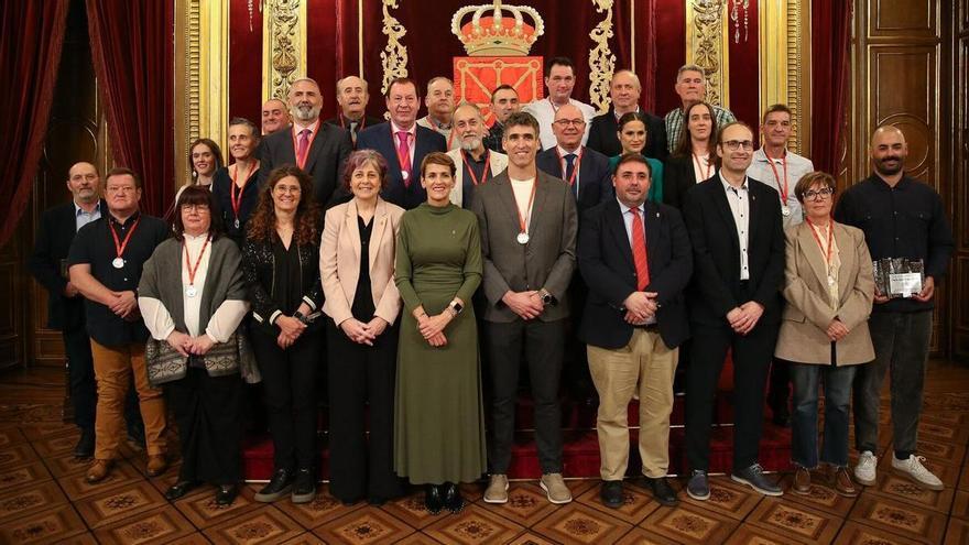 Navarra reconoce a Javier Urriza por sus éxitos deportivos y por sus valores