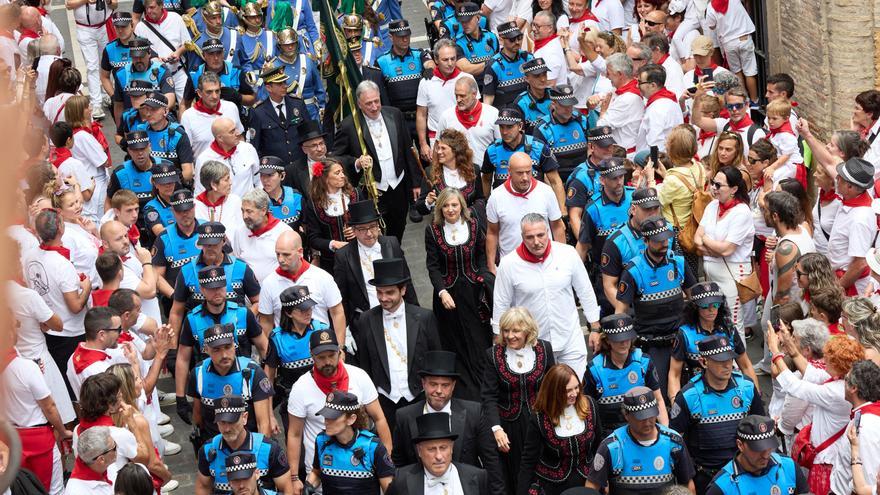 Multas de 1.800 euros por cantar una jota contra los desahucios en San Fermín