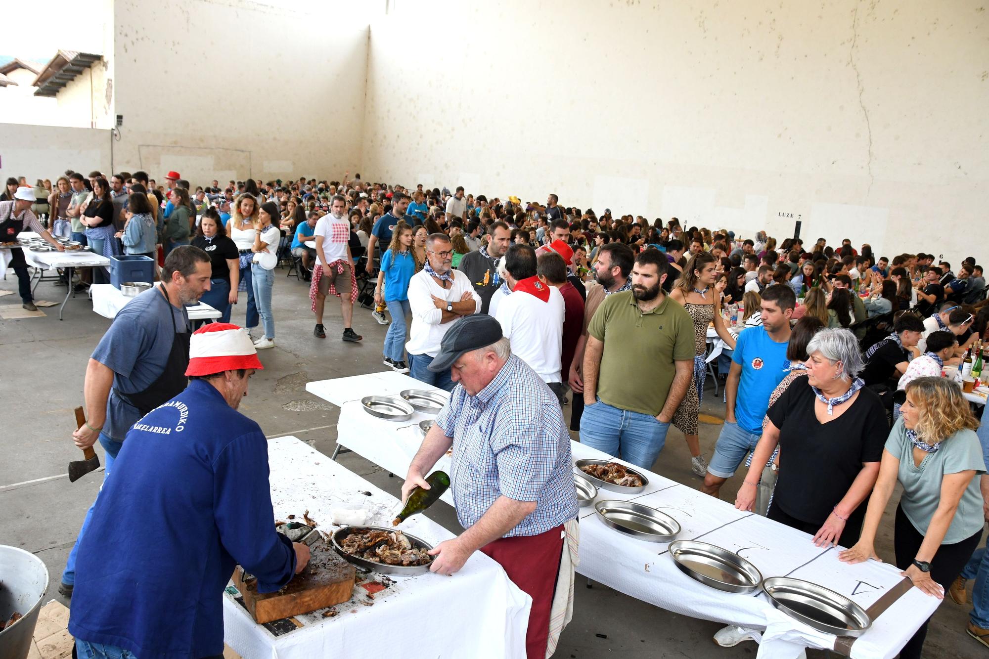 El zikiro baja el telón en Elizondo