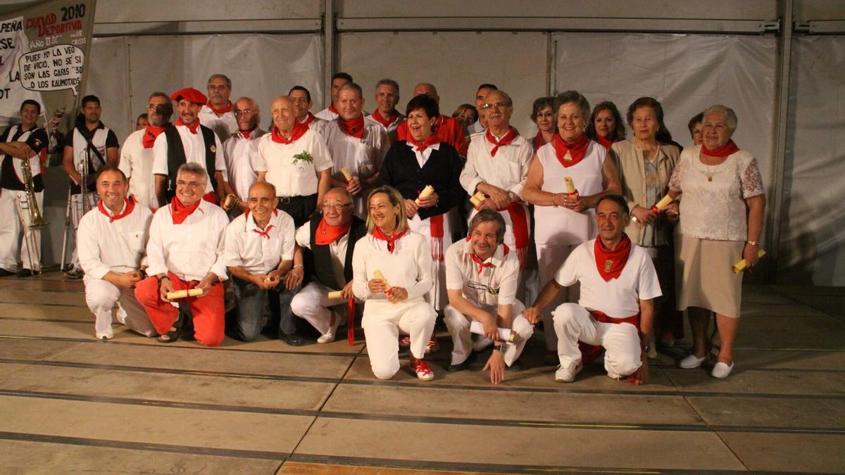 Tudelanos populares encima del escenario cuando se celebró los 25 años.