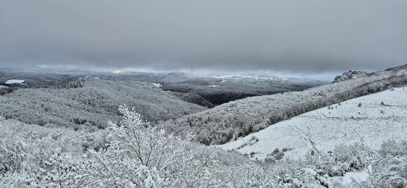 La nieve regala una preciosa estampa en Bernedo