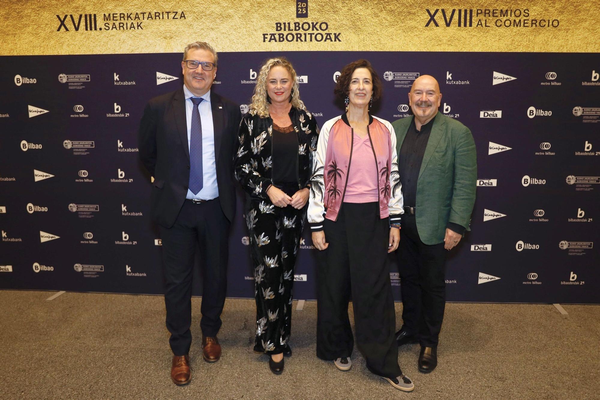 Javier Garcinuño, Susana Alaguero, Lorea Bilbao e Iñigo Iturrate, director gerente de Euskalduna Bilbao.