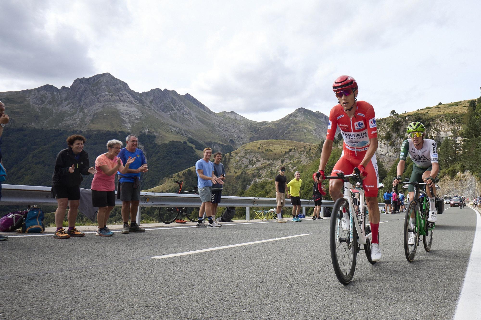 Fotos de la etapa navarra de La Vuelta 25 entre Sendaviva y Larra - Belagua