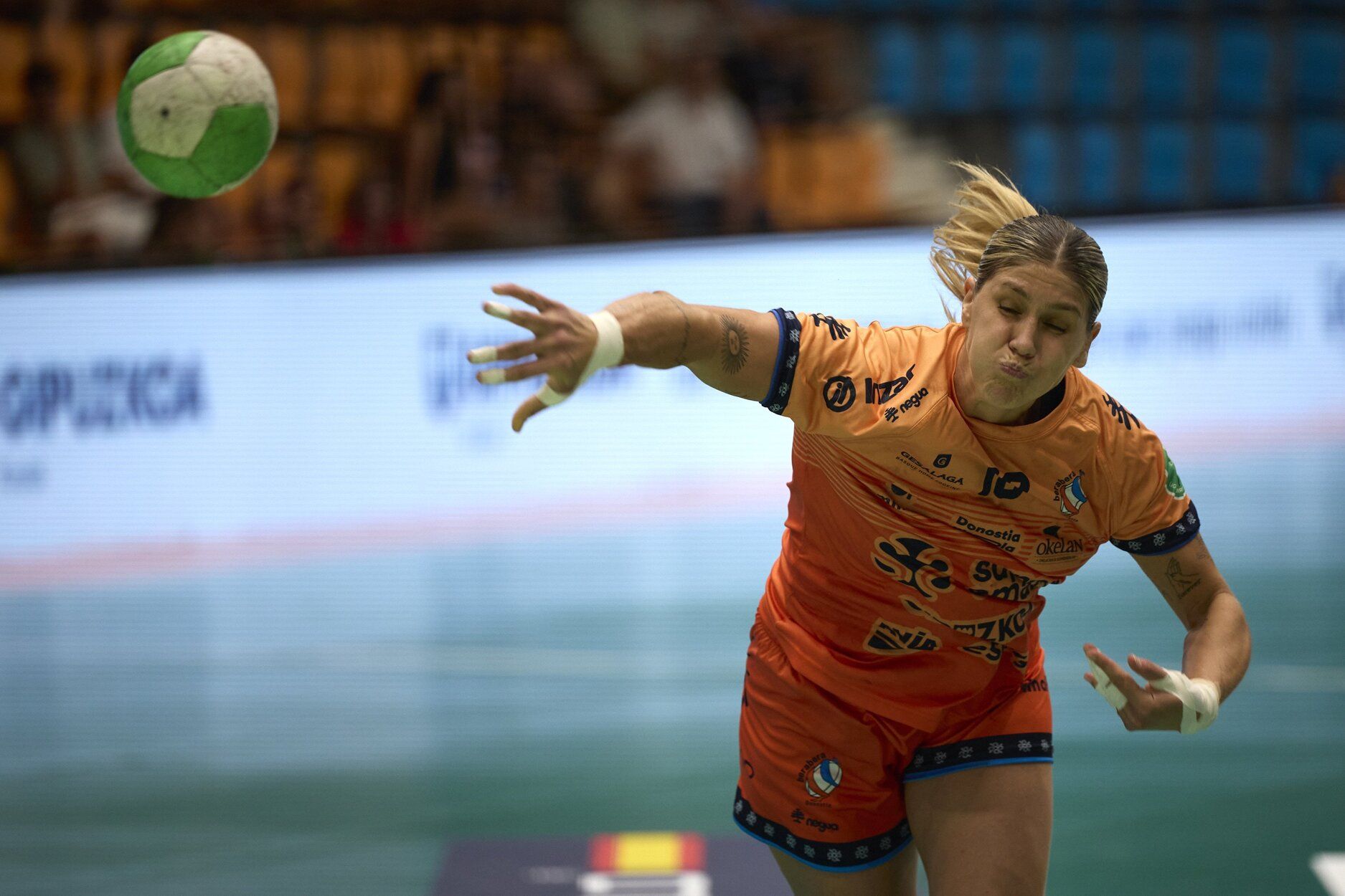 Fotos de las semifinales de la Supercopa Ibérica de balonmano en Anaitasuna