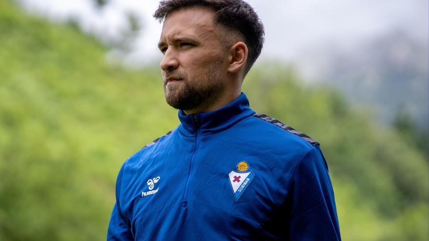 El Eibar y Álvaro Carrillo deciden de mutuo acuerdo poner fin al contrato del jugador