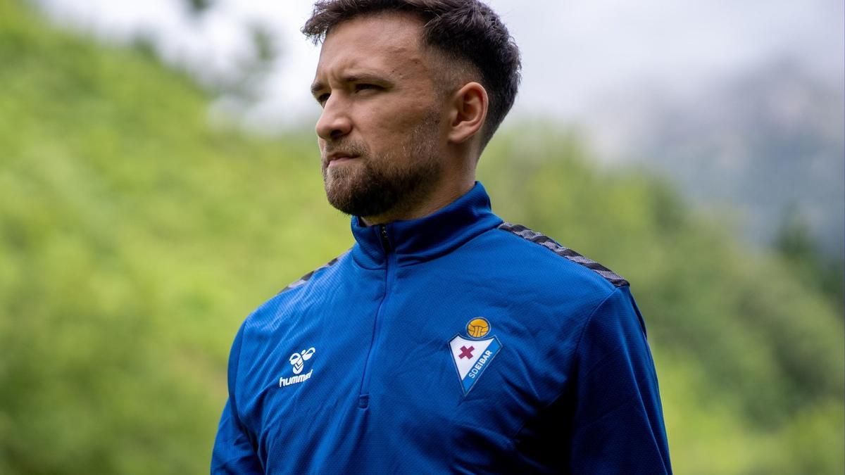 Disolución del contrato entre la SD Eibar y Álvaro Carrillo, de mutuo acuerdo