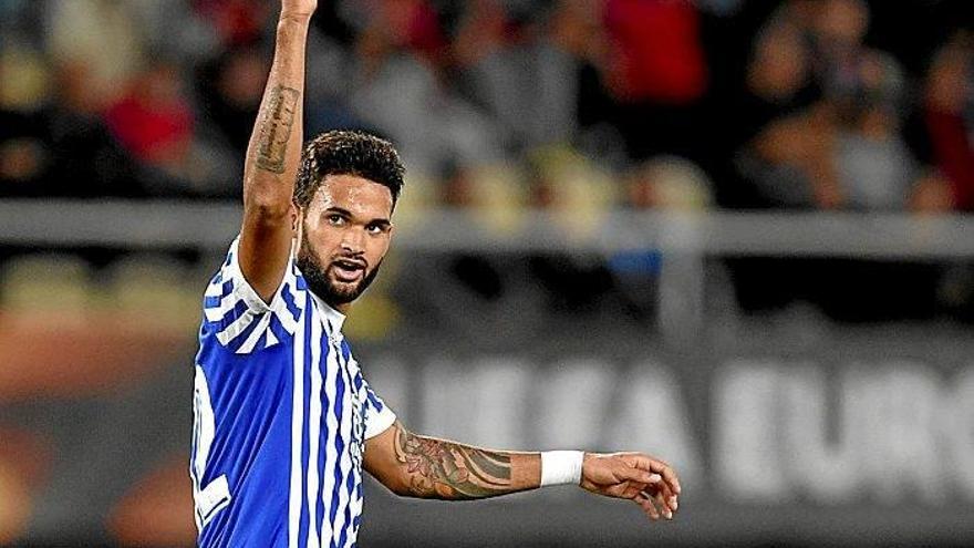 Un trilero mágico saquea Skopje