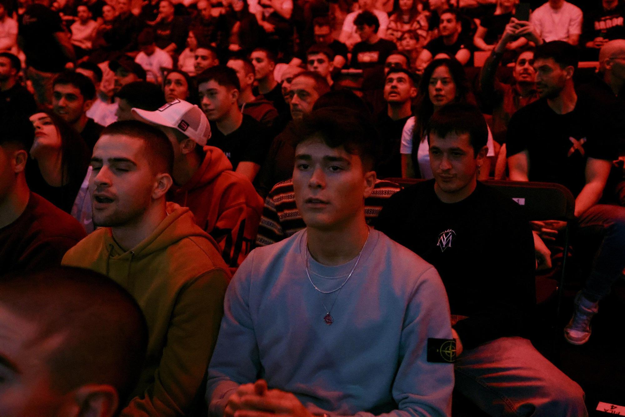 En imágenes: El Buesa se rinde al MMA con Topuria como estrella