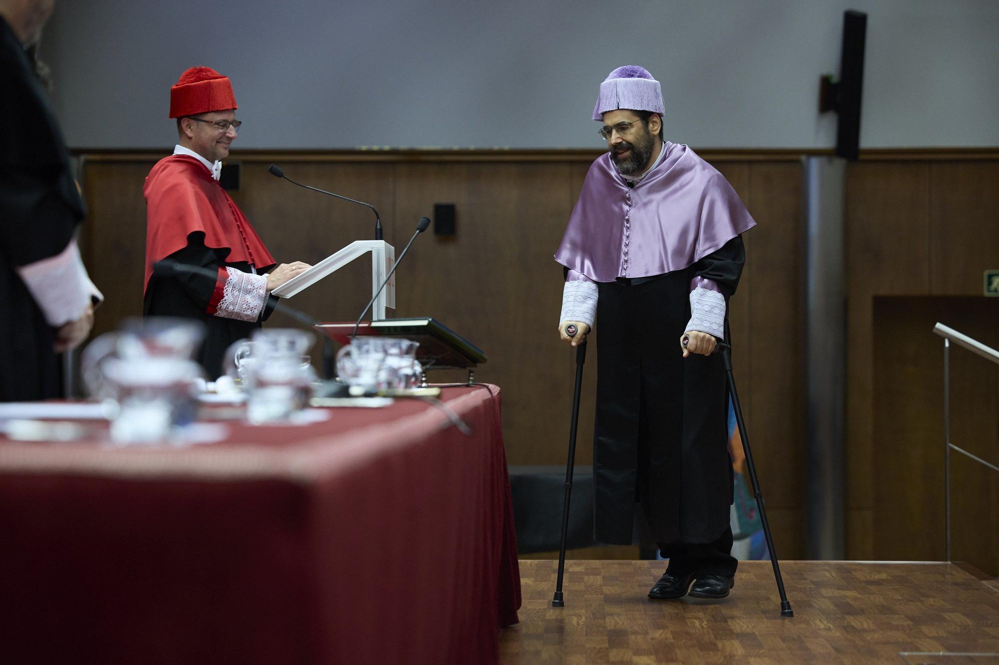 Fotos del homenaje de la UPNA a las personas que llevan 25 años trabajando en la Universidad