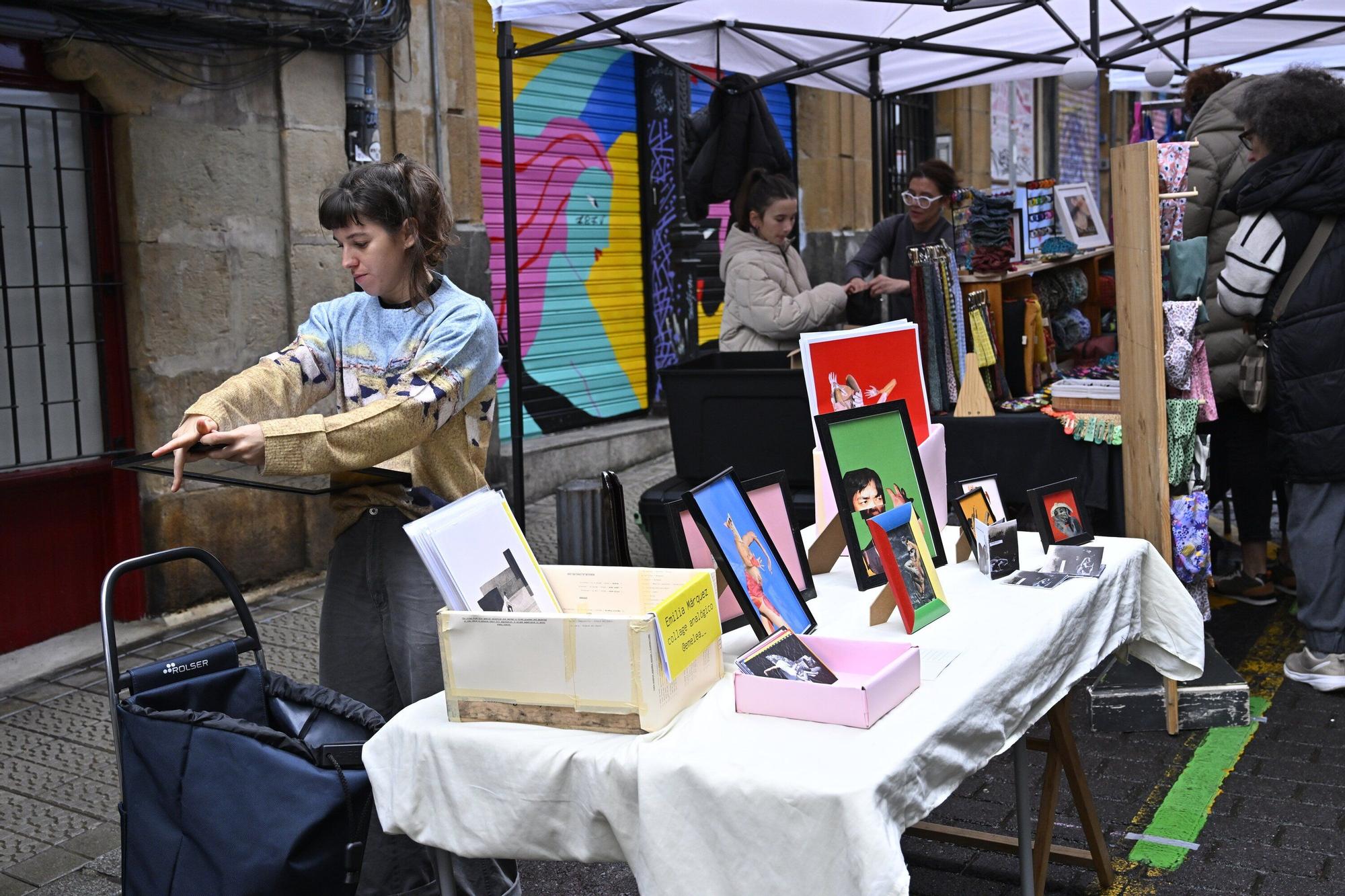 En imágenes: el mercado del Dos de Mayo se viste de Navidad