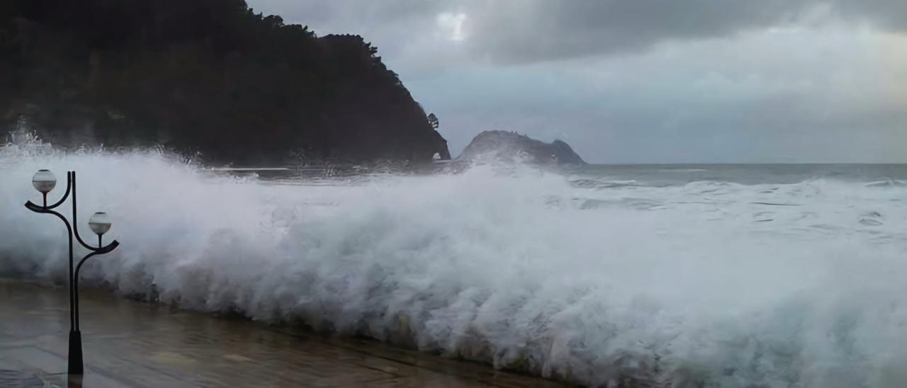 Zarautz presenta su plan para defender su costa ante la crisis climática
