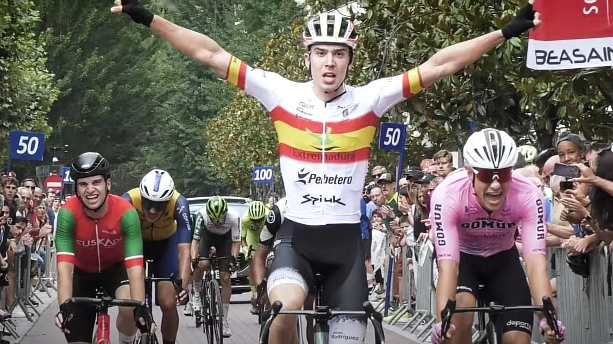 José María Martín, entrando ganador en una prueba.