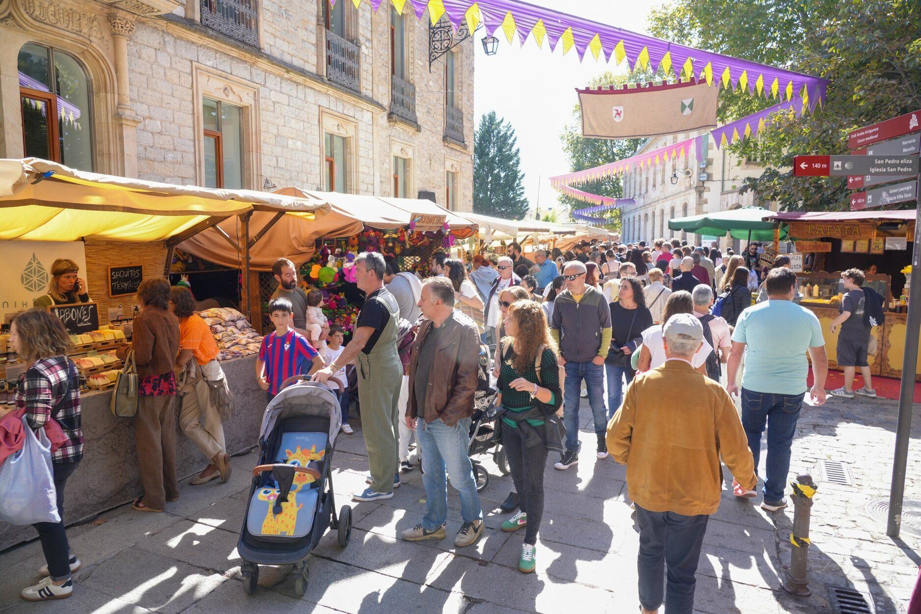 En imágenes: Segunda jornada del XXII Mercado Medieval de Vitoria