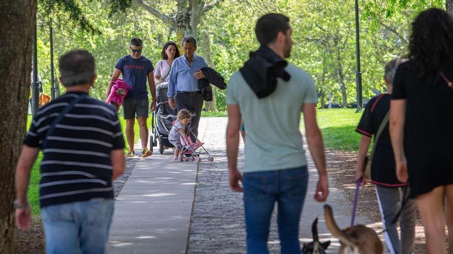 La población navarra está más satisfecha con su vida que en el pasado y cree que mejorará