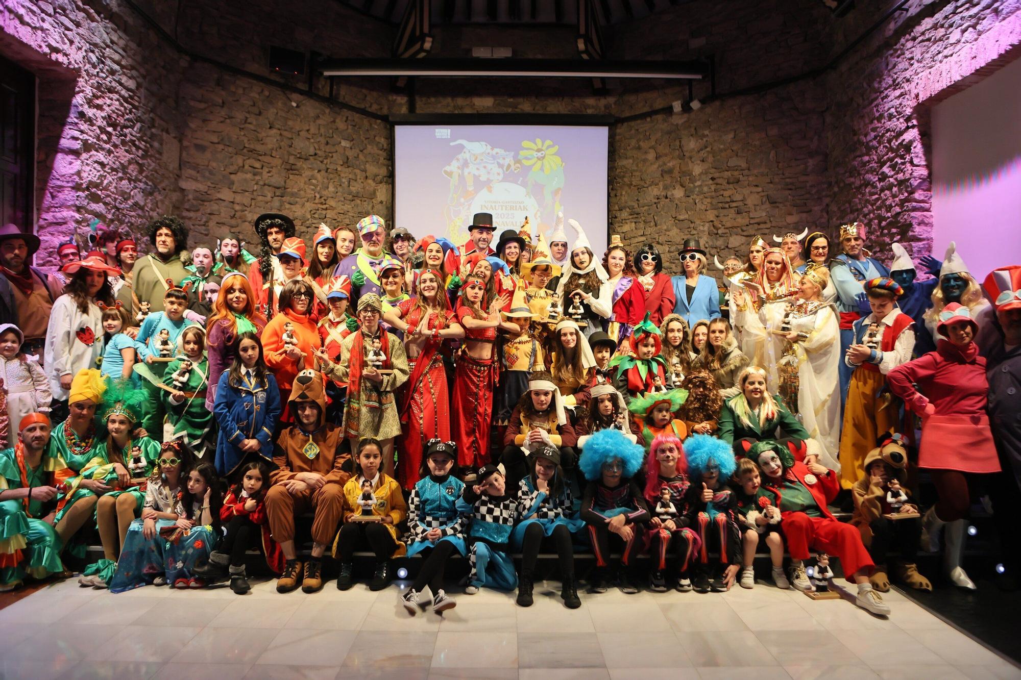 En imágenes: Presentación de Carnaval de las comparsas en el Palacio Villa Suso