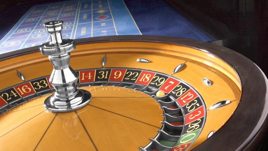 Condenan a una navarra por gastarse 56.000€ en juego de la cuenta de una amiga recién operada