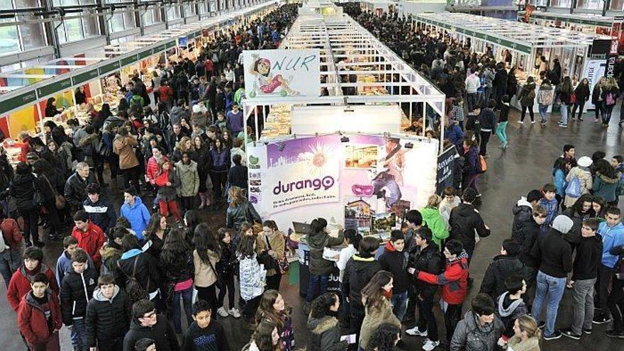 Lakua aboga por reflexionar sobre el modelo de la Azoka y su financiación