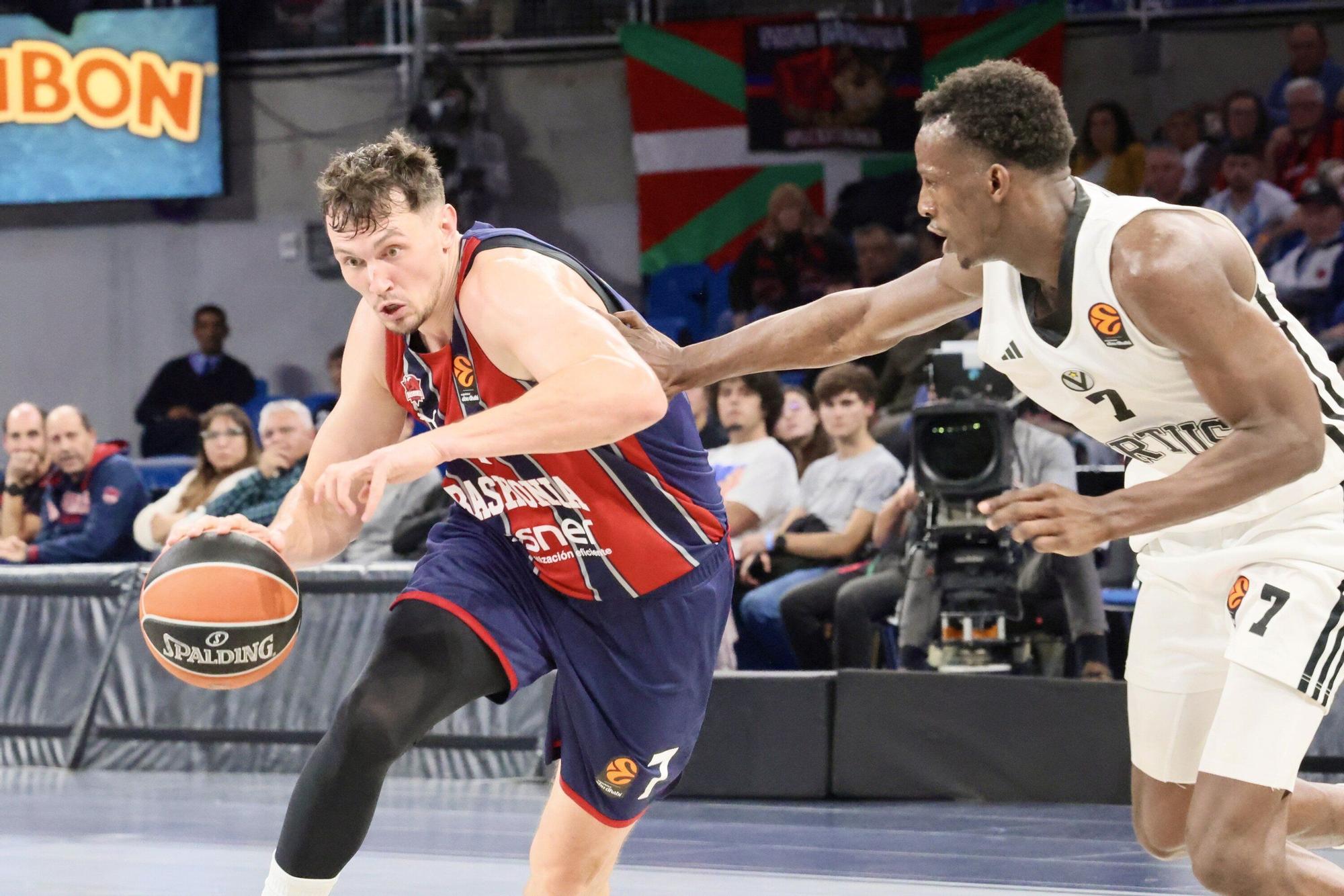 En imágenes: Todas las fotos del Baskonia - Bologna