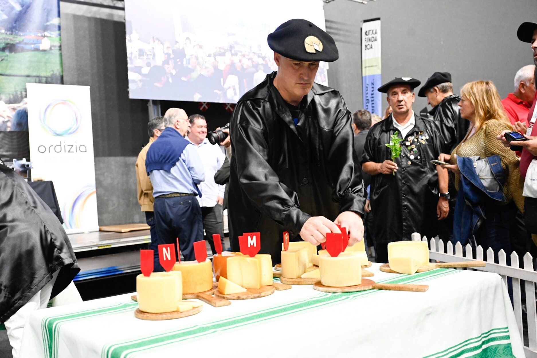 Las mejores imágenes del concurso de quesos de Ordizia