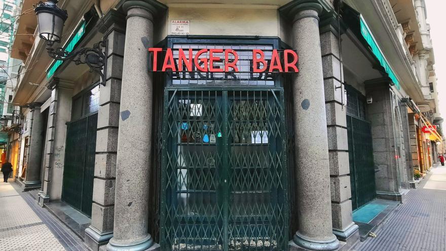 Áncora pide que se conserve el histórico cartel del Bar Tánger