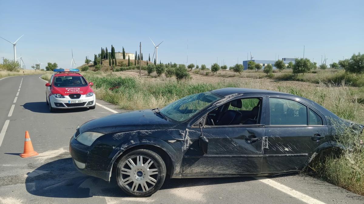 El coche accidentado en Buñuel.