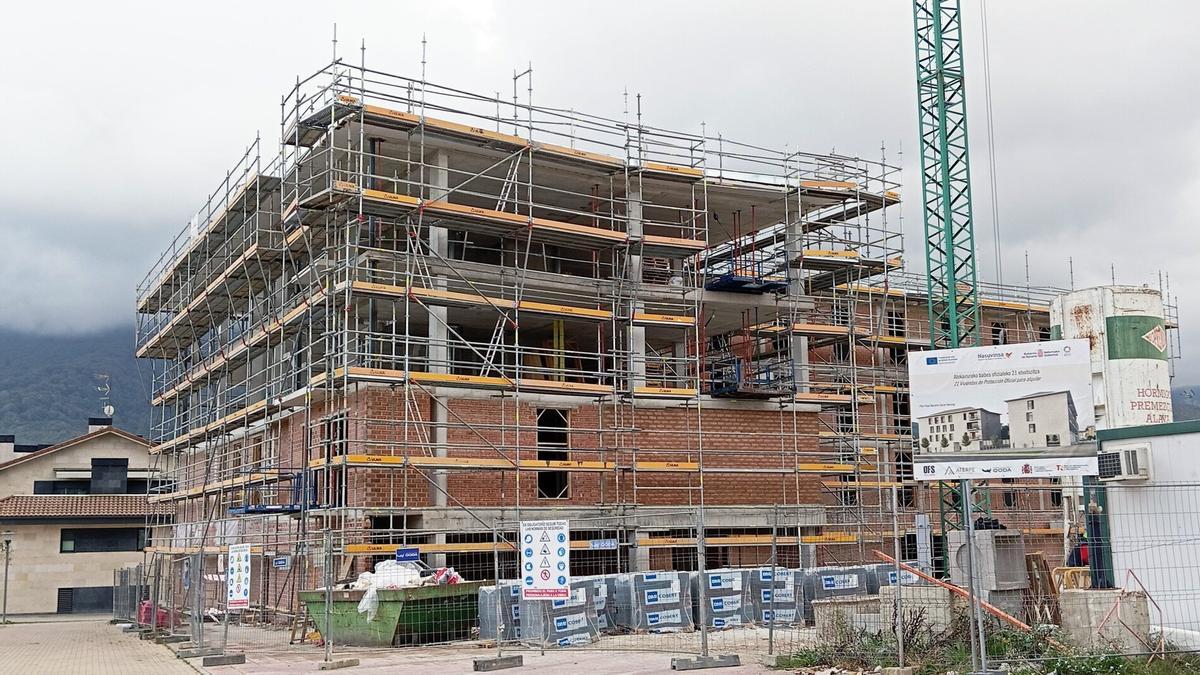 La construcción en Gipuzkoa genera empleo.