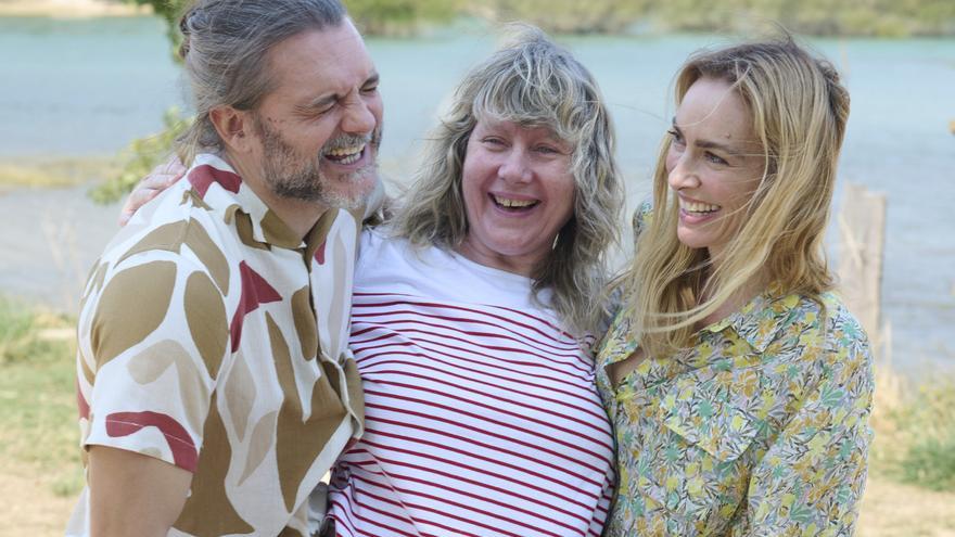 Comienza el rodaje en Navarra de &#039;Tres de más&#039;, la nueva comedia de Mar Olid protagonizada por Kira Miró y Salva Reina