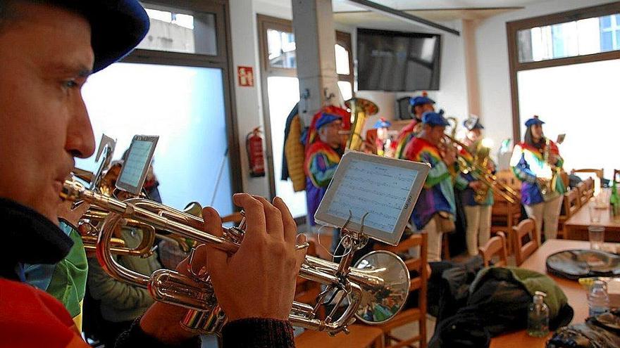 Y a pesar de todo... música y Carnaval
