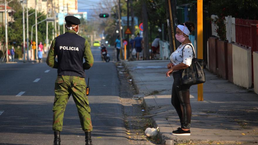 Condenado a cadena perpetua por terrorismo tras apuñalar a una policía en Cuba
