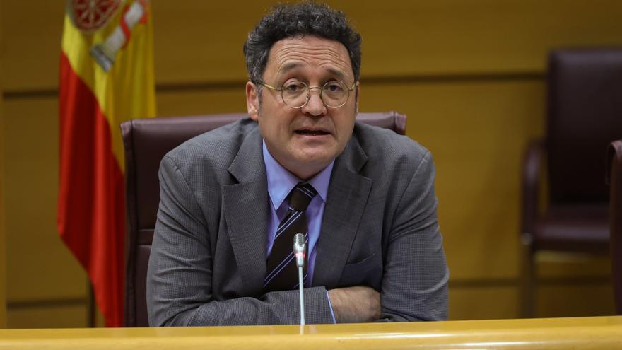 Juicio y fianza al fiscal general