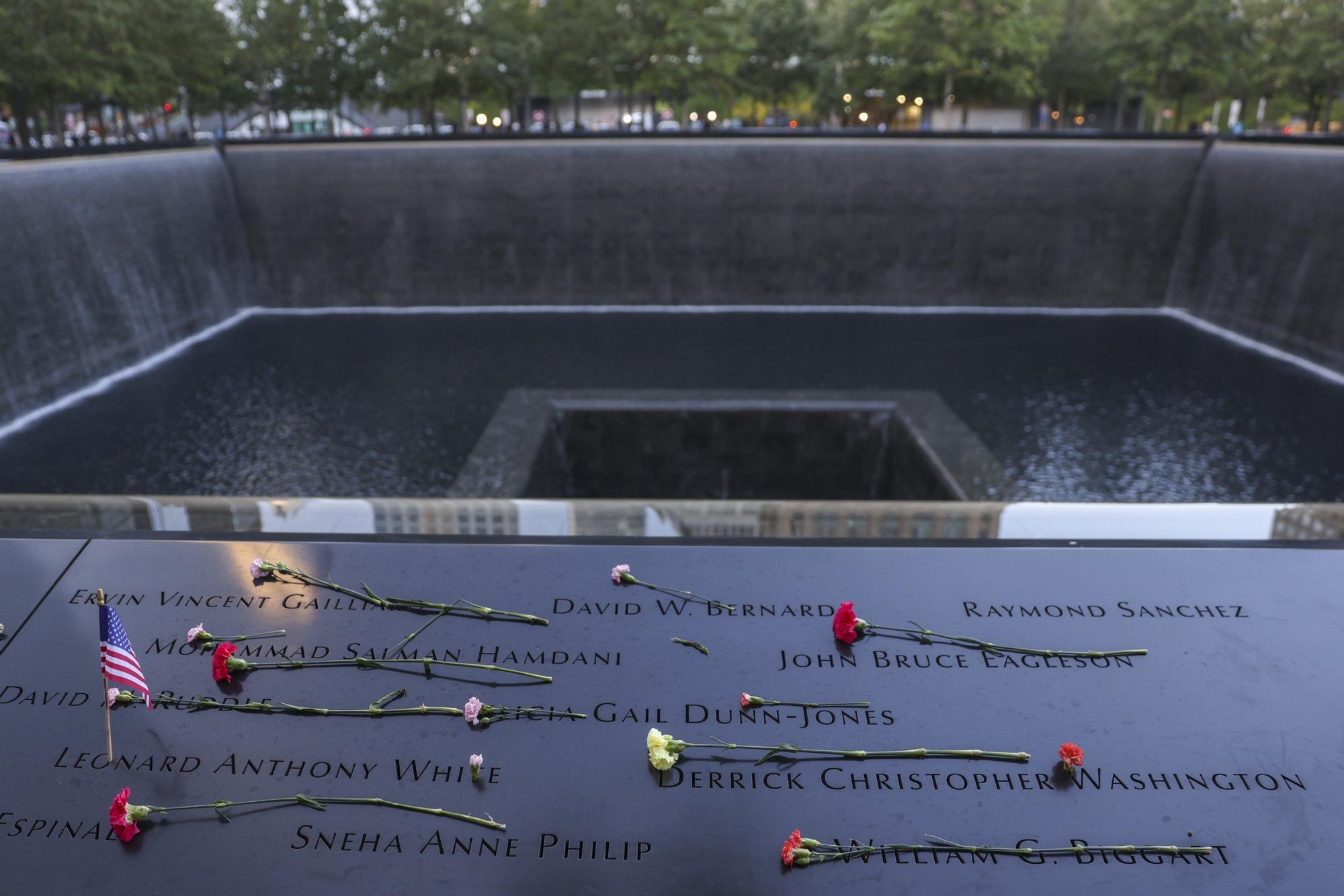 Imágenes del homenaje a las víctimas por el 24º aniversario del 11s