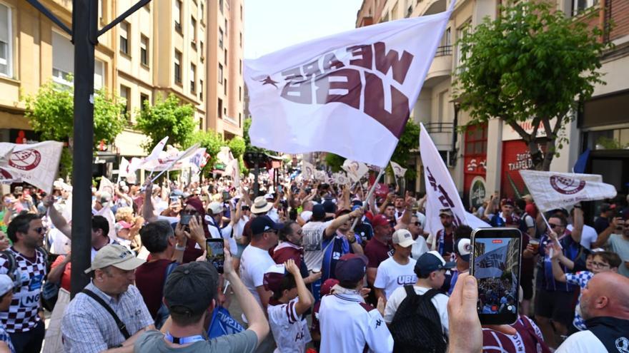 El respeto del rugby reina en las calles de Bilbao: "San Mamés nos trae buenos recuerdos"