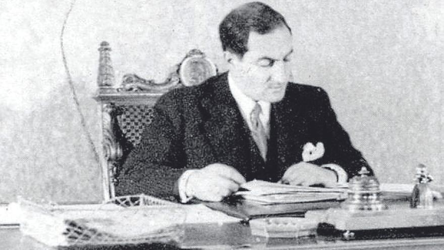 El Lehendakari Aguirre, en su despacho de París.