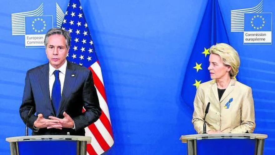 Bruselas intensifica la presión sobre Rusia y estudia más sanciones