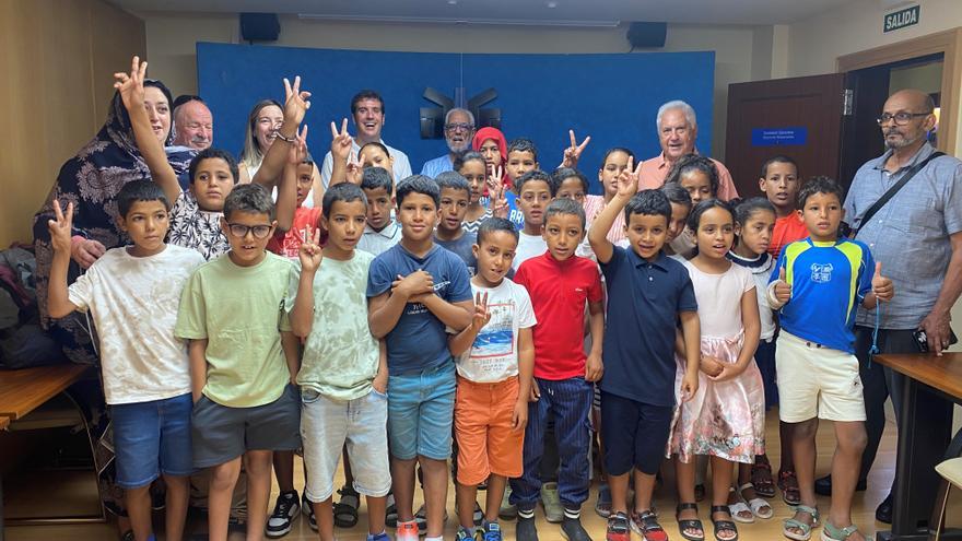 La FNMC recibe a una treintena de niñas y niños saharauis acogidos este verano por familias navarras