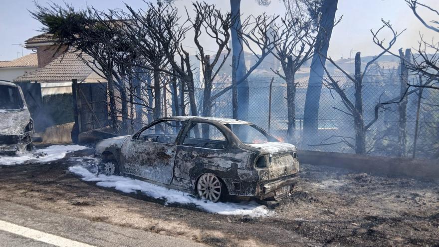 Un incendio en una vivienda de Mañeru obliga a cortar la Autovía del Camino (A-12)