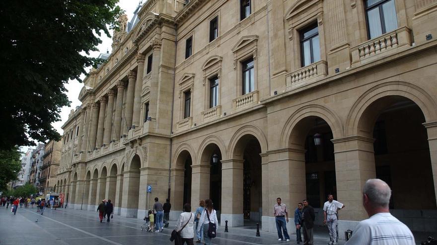 Gipuzkoa aprueba inicialmente el impuesto de la banca