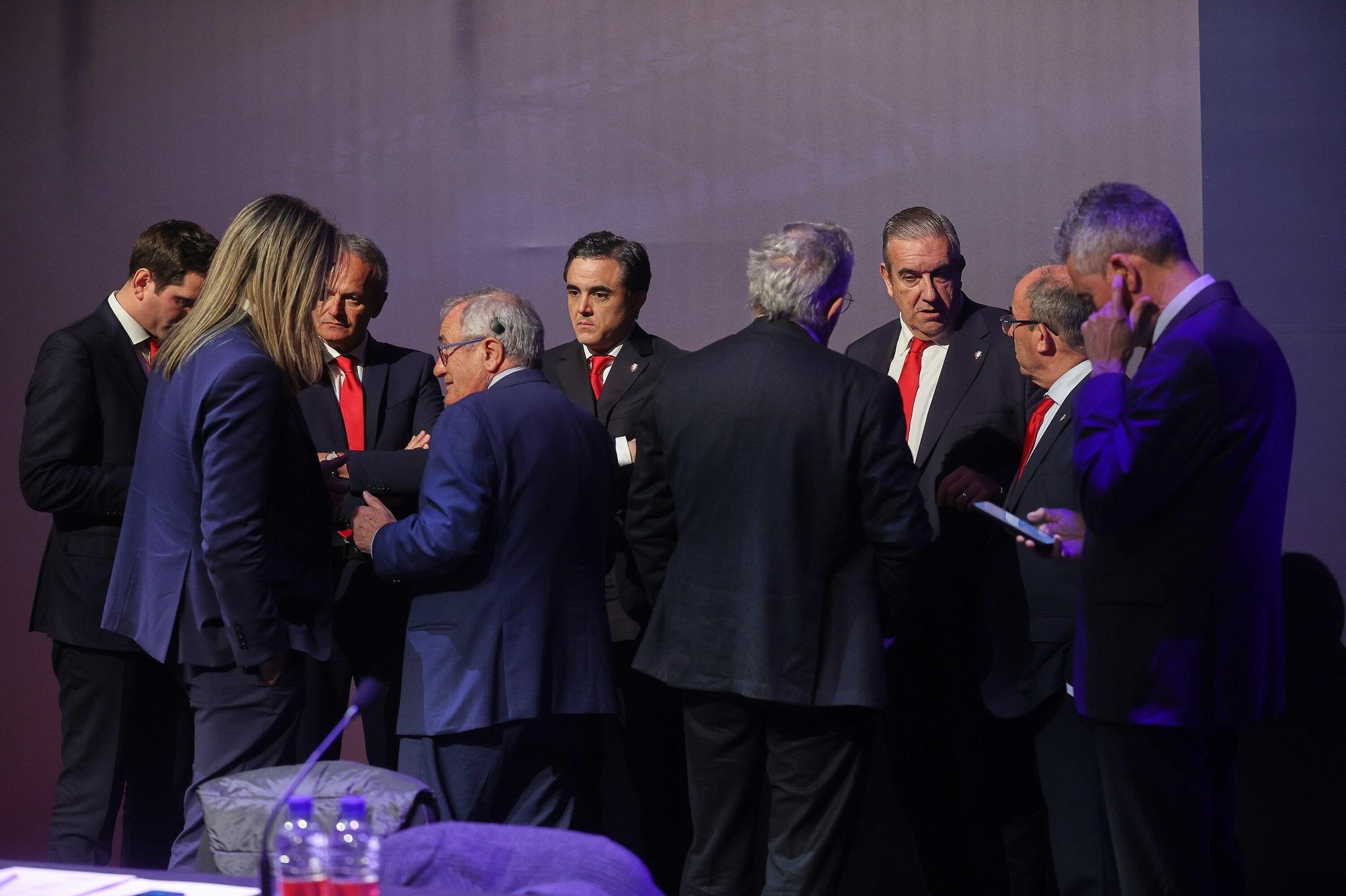 Fotos de la Asamblea de socios de Osasuna en Baluarte