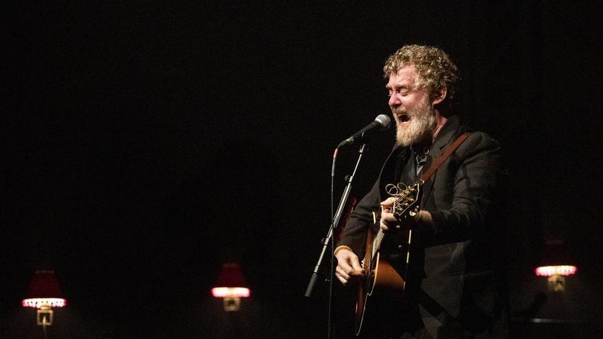 Muere el músico Glen Hansard, ganador de un Oscar y protagonista de 'Once'