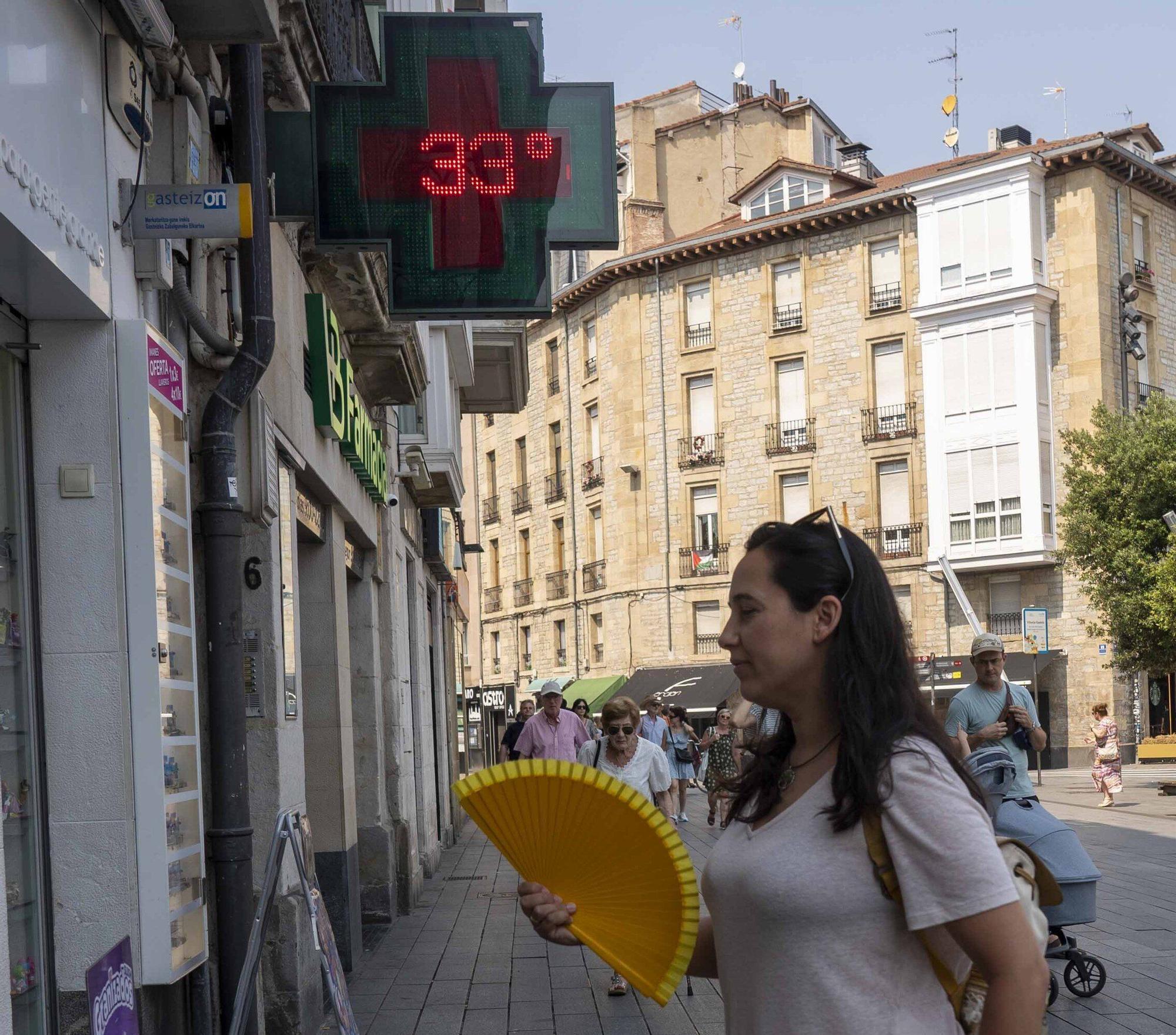 En imágenes: Vitoria sufre los estragos de la ola de calor