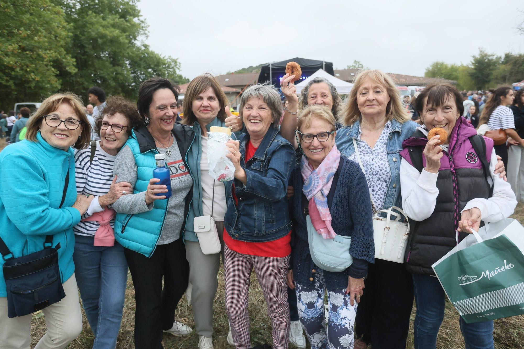 En imágenes: Las campas de Olarizu se llenan de fiesta