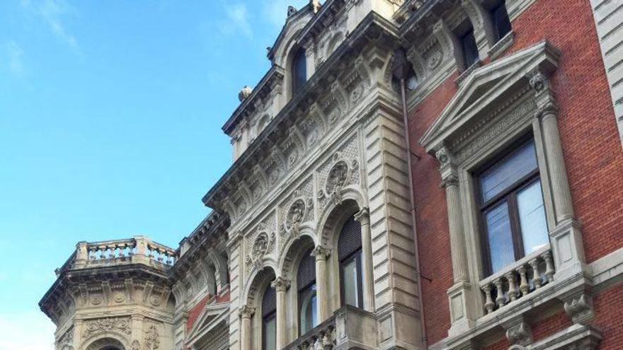 Bilbao reanuda las visitas guiadas a edificios emblemáticos de la villa
