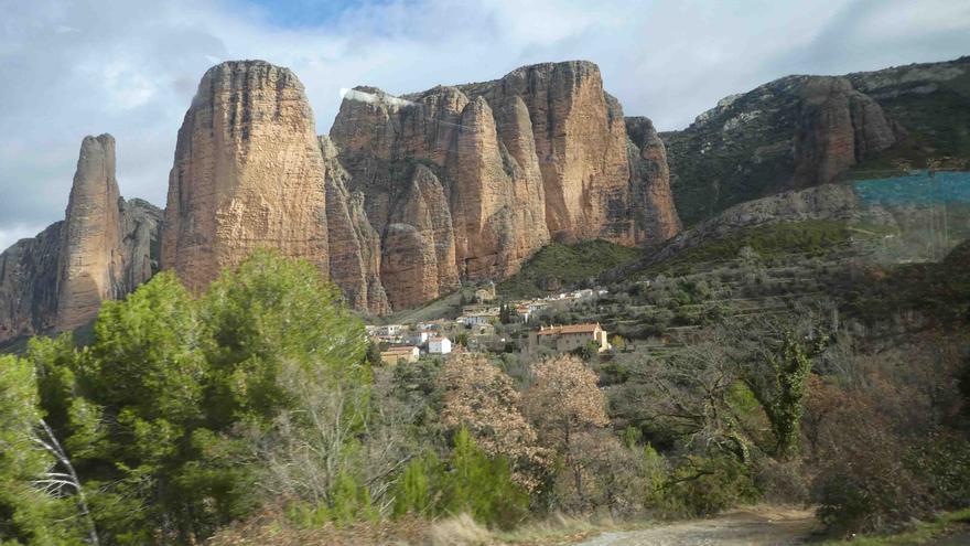 Dos montañeros de Irun, rescatados en Peñas de Riglos