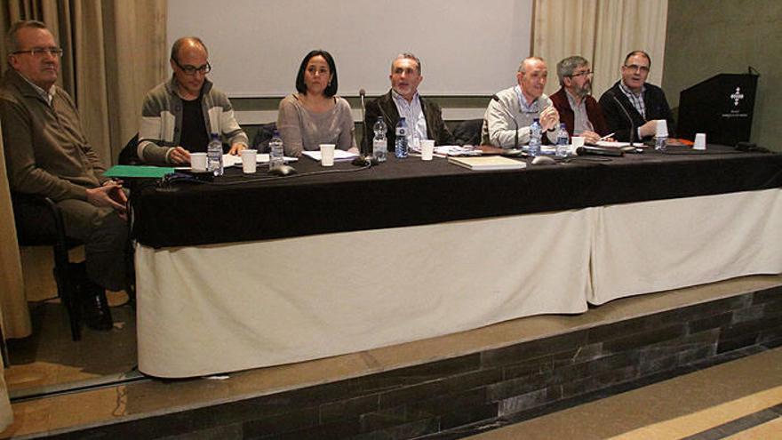 José Ignacio Zuazu, Miguel Carasusán, Amaya Zardoya, José Luis Chueca, Jesús Mª Ramírez, Javier Navarro y Fermín Margallo.