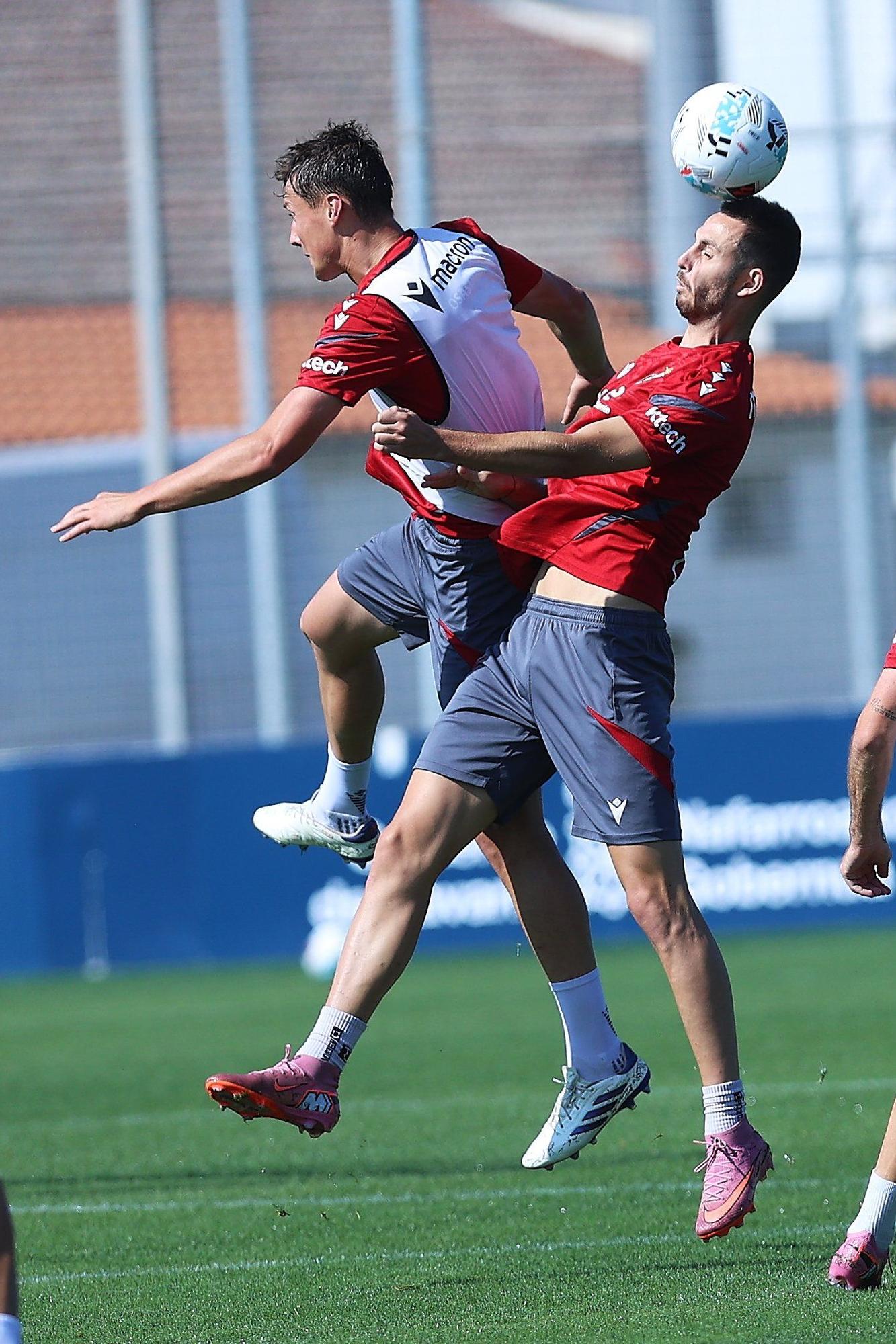 Fotos del entrenamiento de Osasuna (23/08/2025)
