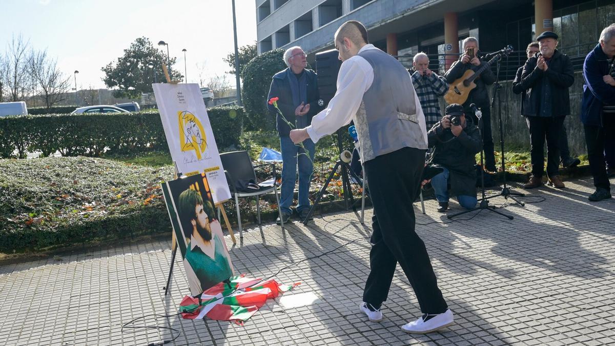 Acto de homenaje a Mikel Zabalza 40 años después de su muerte.