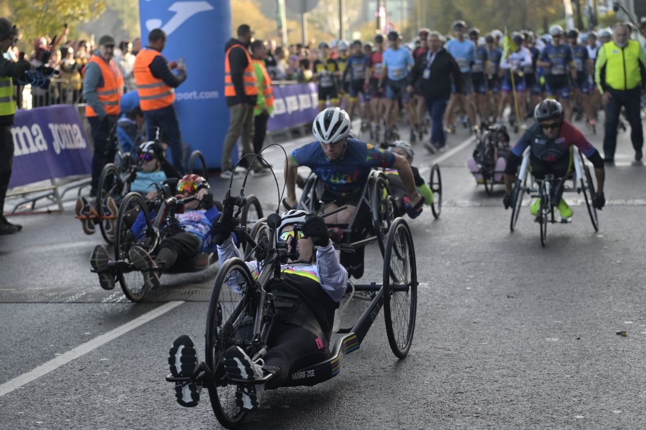 Ilusión y concentración en la salida de la Behobia-San Sebastián