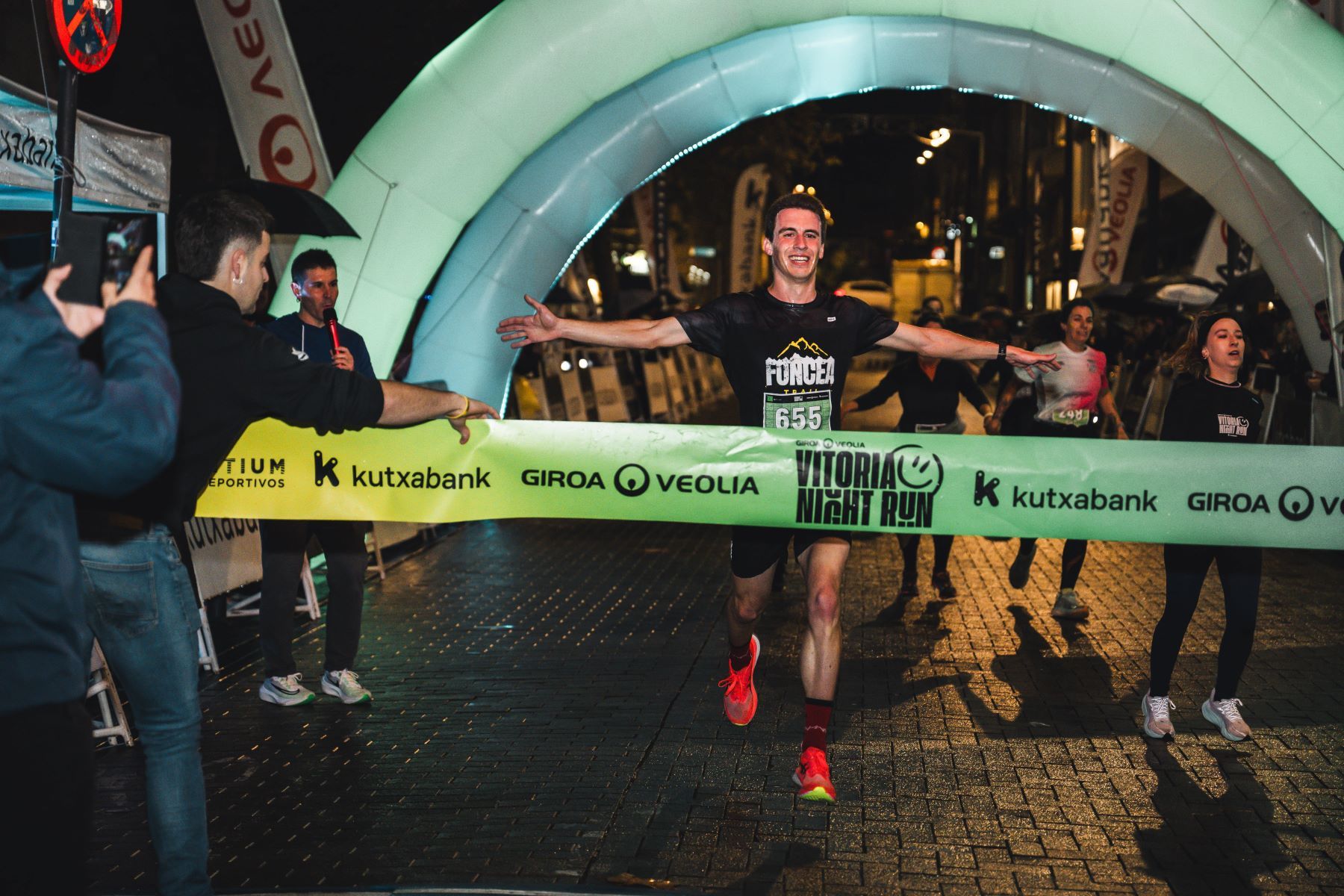 Las mejores imáganes de la Giroa Veolia Vitoria Night Run