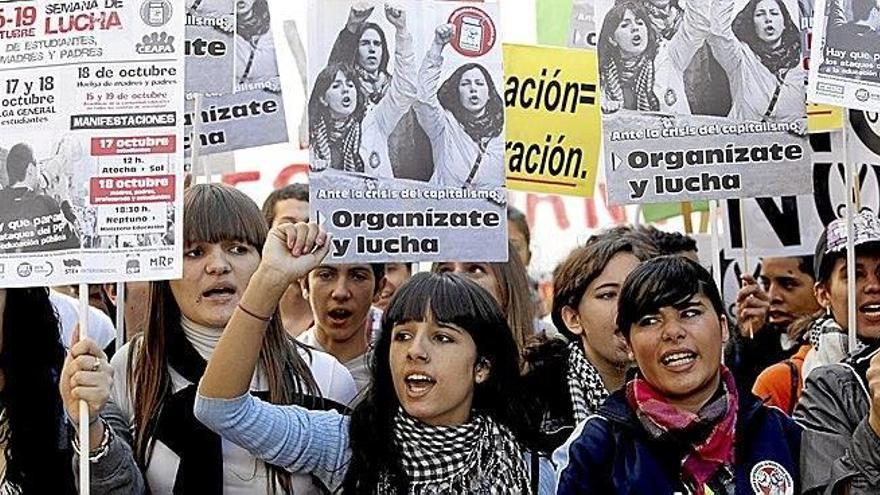 Miles de estudiantes salen a la calle contra Wert y su "educación ...